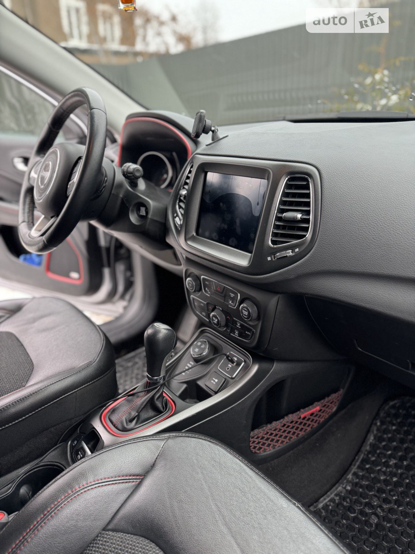 2018 Jeep Compass - мініатюра 12
