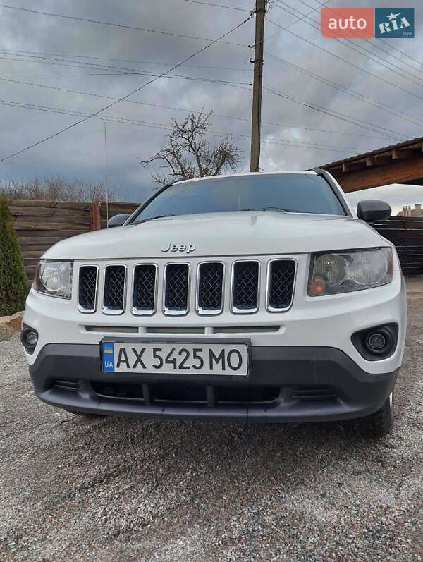 Внедорожник / Кроссовер Jeep Compass 2013 в Харькове