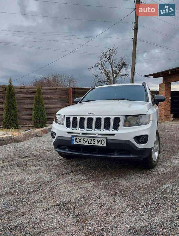 Внедорожник / Кроссовер Jeep Compass 2013 в Харькове