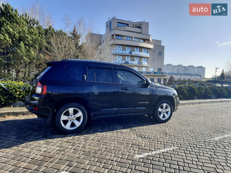 Позашляховик / Кросовер Jeep Compass 2013 в Южному