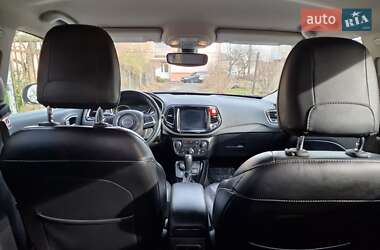 Позашляховик / Кросовер Jeep Compass 2018 в 