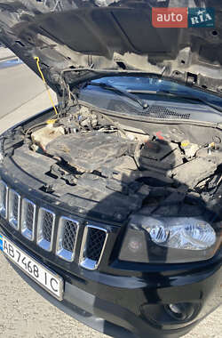 Позашляховик / Кросовер Jeep Compass 2013 в Хмільнику
