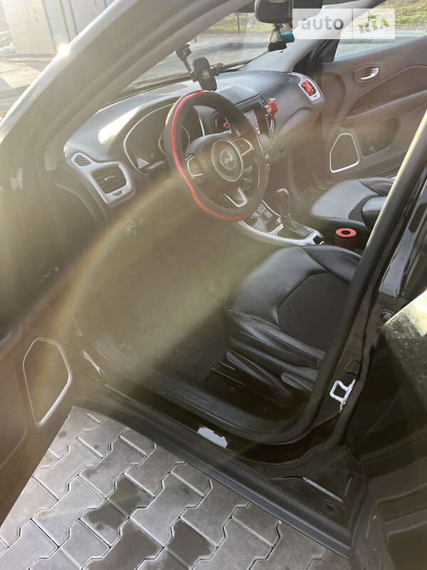 Внедорожник / Кроссовер Jeep Compass 2019 в Стрые