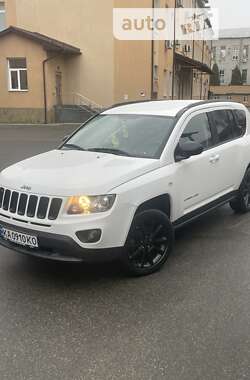 Внедорожник / Кроссовер Jeep Compass 2012 в Киеве