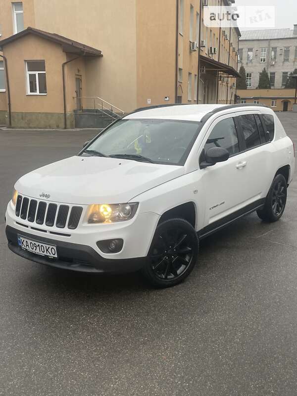 Внедорожник / Кроссовер Jeep Compass 2012 в Киеве