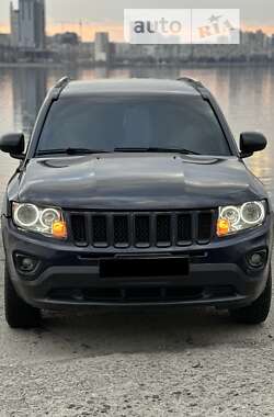 Внедорожник / Кроссовер Jeep Compass 2015 в Днепре