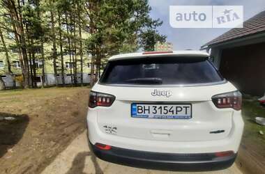 Внедорожник / Кроссовер Jeep Compass 2017 в Тячеве