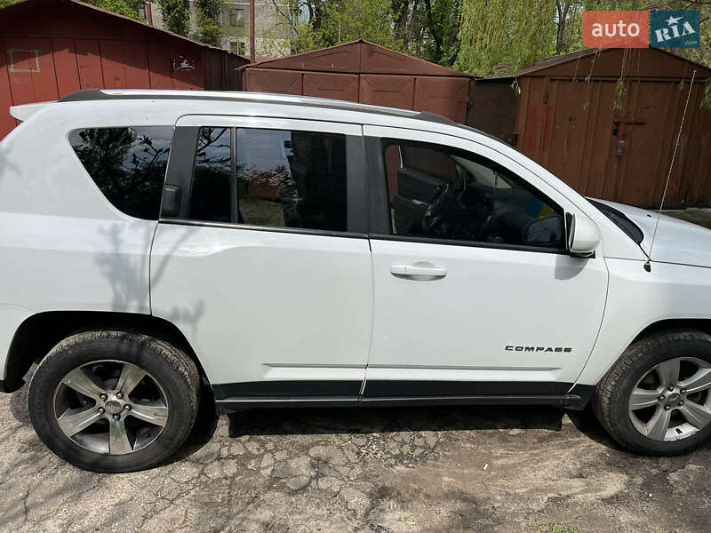 Позашляховик / Кросовер Jeep Compass 2016 в Києві