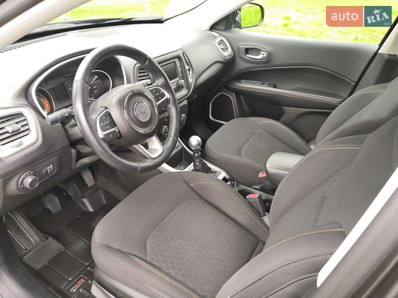 Внедорожник / Кроссовер Jeep Compass 2017 в Володарке