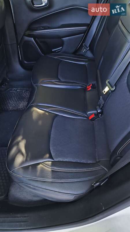 Позашляховик / Кросовер Jeep Compass 2017 в Черкасах