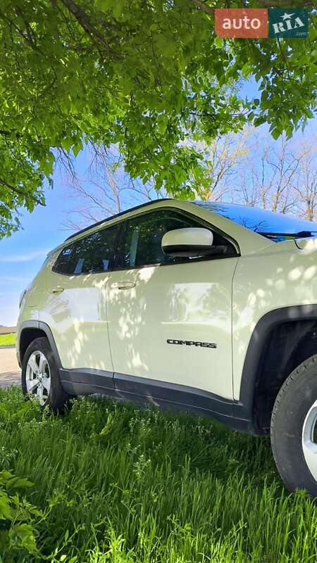 Позашляховик / Кросовер Jeep Compass 2017 в Черкасах