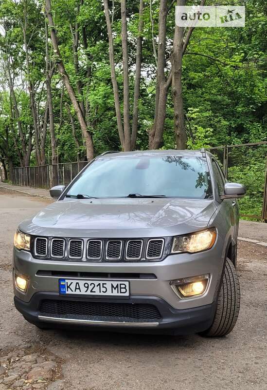 Внедорожник / Кроссовер Jeep Compass 2019 в Киеве