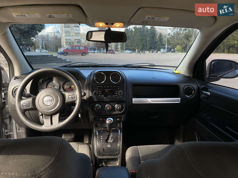 Внедорожник / Кроссовер Jeep Compass 2016 в Сарнах