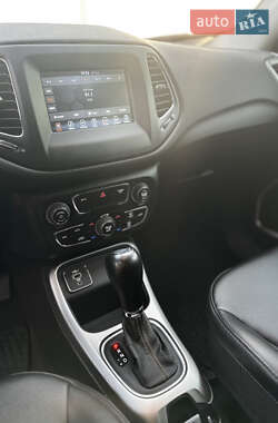 Внедорожник / Кроссовер Jeep Compass 2021 в 