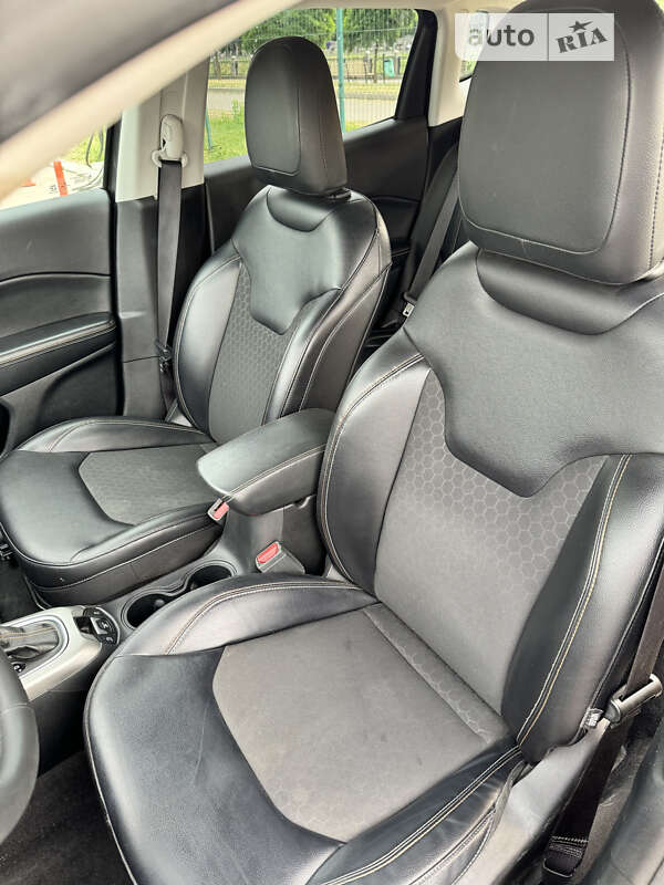 Внедорожник / Кроссовер Jeep Compass 2017 в Виннице