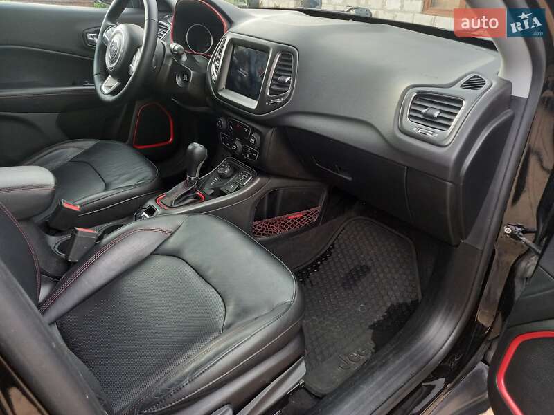 Внедорожник / Кроссовер Jeep Compass 2017 в Дубно