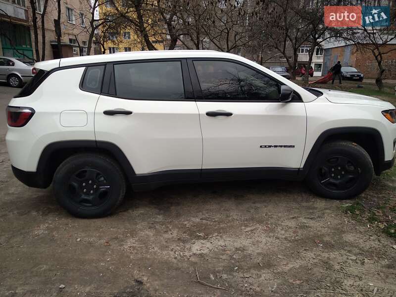 Внедорожник / Кроссовер Jeep Compass 2017 в Александрие фото 6 Внедорожник / Кроссовер Jeep Compass 2017 в Александрие