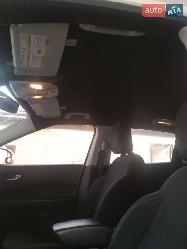 Внедорожник / Кроссовер Jeep Compass 2017 в Александрие фото 10 Внедорожник / Кроссовер Jeep Compass 2017 в Александрие