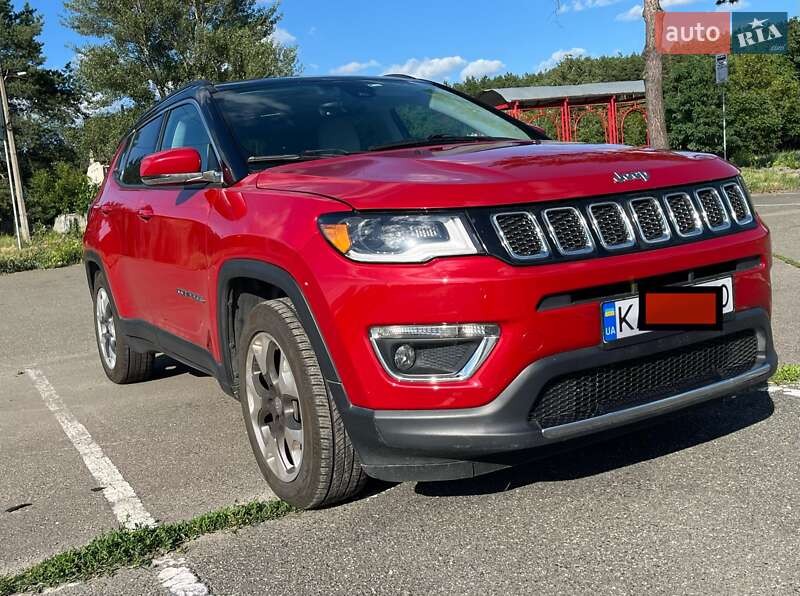Внедорожник / Кроссовер Jeep Compass 2018 в Киеве
