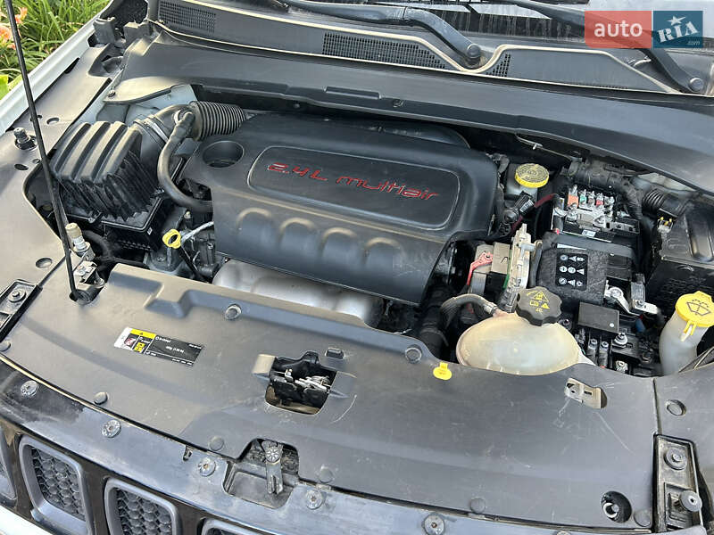 Позашляховик / Кросовер Jeep Compass 2017 в Полтаві фото 13 Позашляховик / Кросовер Jeep Compass 2017 в Полтаві