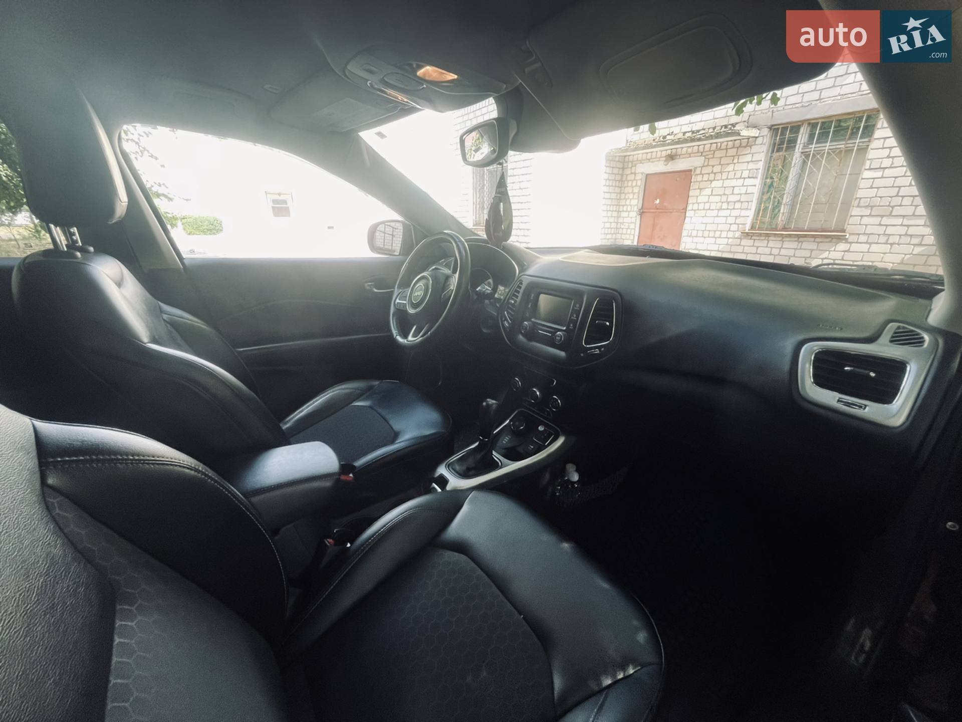 2017 Jeep Compass - мініатюра 29