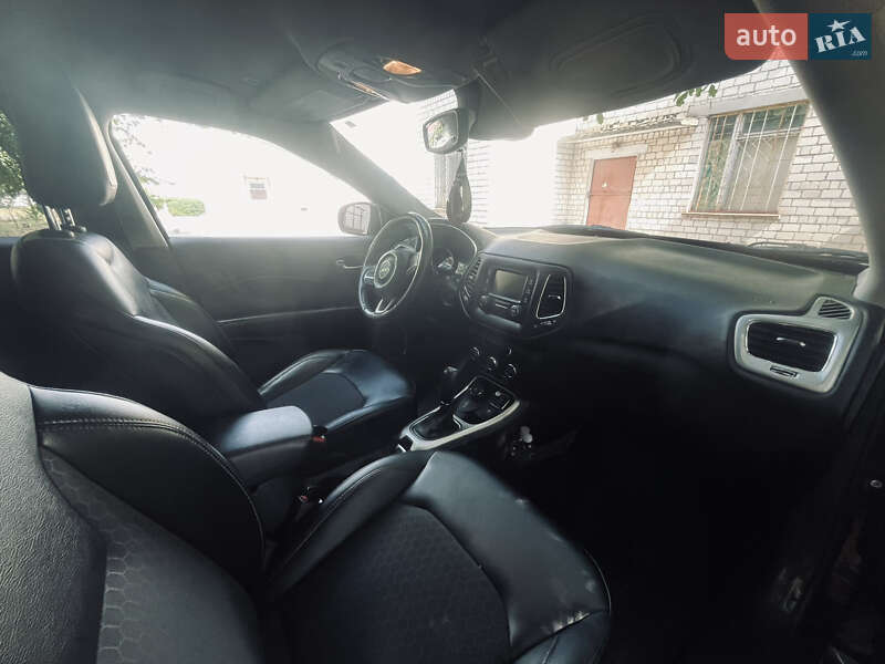 Внедорожник / Кроссовер Jeep Compass 2017 в Подольске