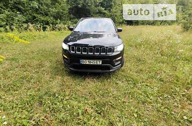 Внедорожник / Кроссовер Jeep Compass 2019 в 