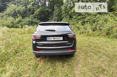 Внедорожник / Кроссовер Jeep Compass 2019 в 