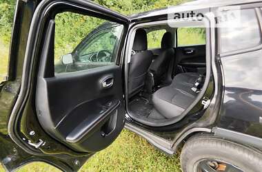 Внедорожник / Кроссовер Jeep Compass 2019 в 