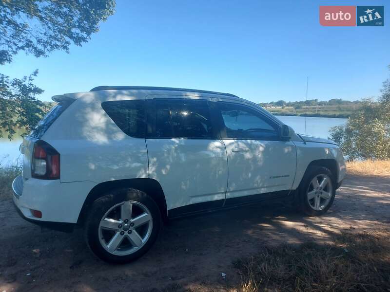 Внедорожник / Кроссовер Jeep Compass 2013 в Виннице