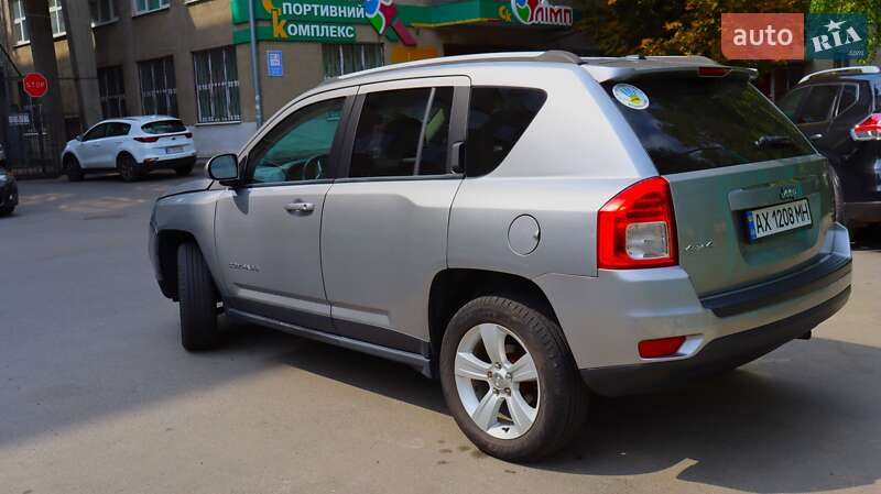 Внедорожник / Кроссовер Jeep Compass 2015 в Лубнах