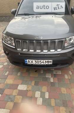 Внедорожник / Кроссовер Jeep Compass 2013 в Харькове