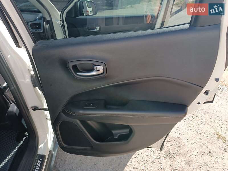 Позашляховик / Кросовер Jeep Compass 2018 в Балті