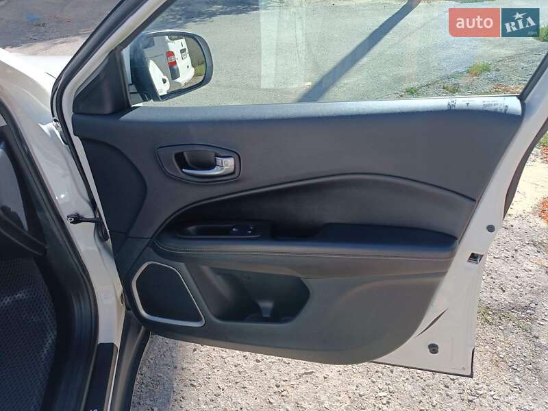 Внедорожник / Кроссовер Jeep Compass 2018 в Балте фото 16 Внедорожник / Кроссовер Jeep Compass 2018 в Балте