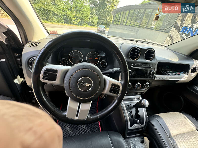 Внедорожник / Кроссовер Jeep Compass 2015 в Светловодске