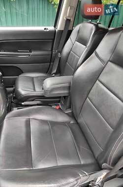 Внедорожник / Кроссовер Jeep Compass 2011 в 