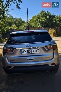 Внедорожник / Кроссовер Jeep Compass 2019 в 