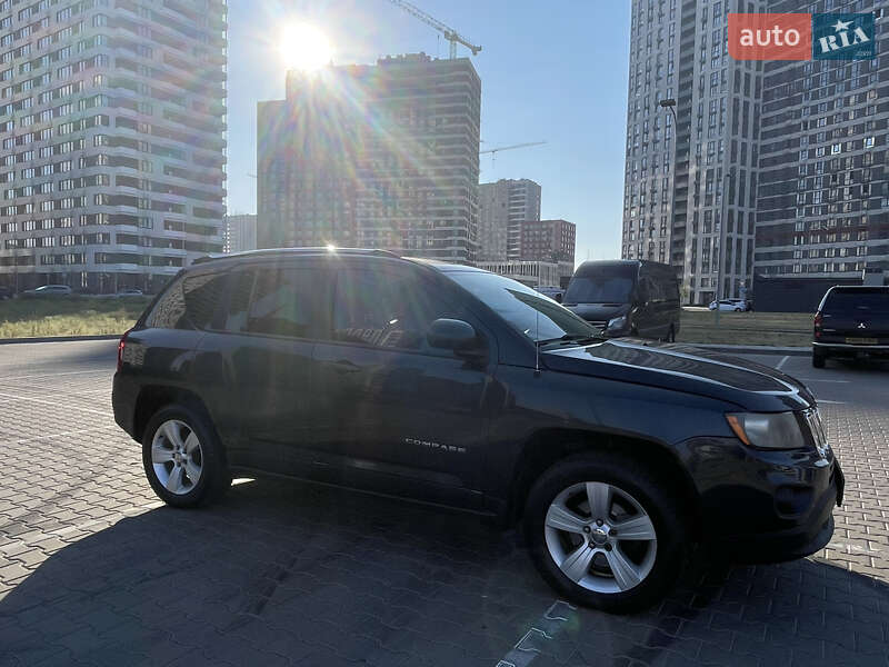 Внедорожник / Кроссовер Jeep Compass 2013 в Вышгороде