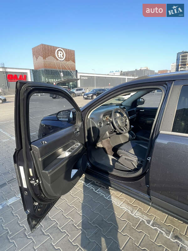 Внедорожник / Кроссовер Jeep Compass 2013 в Вышгороде