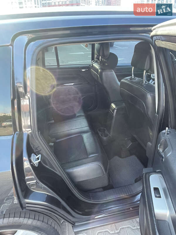 Внедорожник / Кроссовер Jeep Compass 2013 в Вышгороде