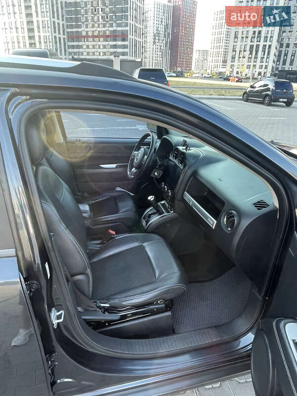 Внедорожник / Кроссовер Jeep Compass 2013 в Вышгороде