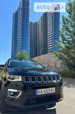 Внедорожник / Кроссовер Jeep Compass 2018 в Киеве