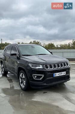 Внедорожник / Кроссовер Jeep Compass 2018 в 