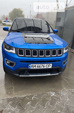 Позашляховик / Кросовер Jeep Compass 2017 в Звягелі