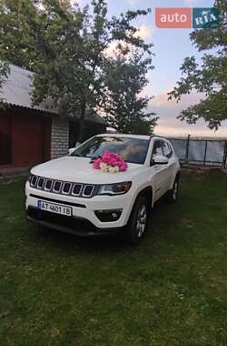 Внедорожник / Кроссовер Jeep Compass 2017 в 