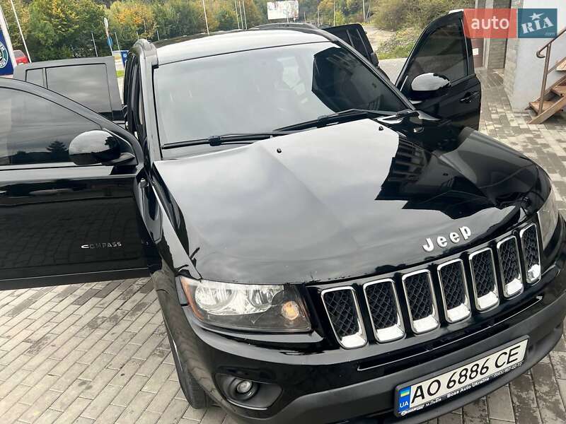 Внедорожник / Кроссовер Jeep Compass 2016 в Киеве