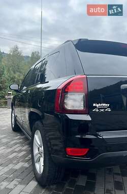 Внедорожник / Кроссовер Jeep Compass 2016 в Киеве