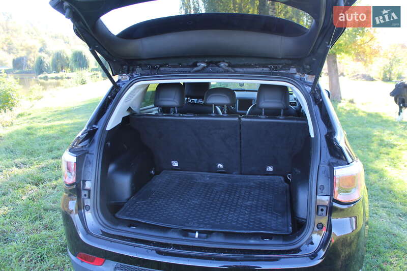 Позашляховик / Кросовер Jeep Compass 2018 в Підгайцях