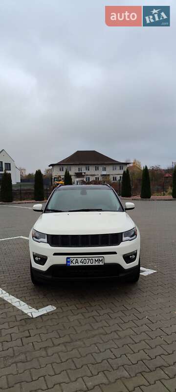 Внедорожник / Кроссовер Jeep Compass 2019 в Киеве фото 14 Внедорожник / Кроссовер Jeep Compass 2019 в Киеве