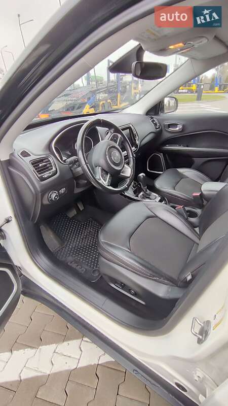 Внедорожник / Кроссовер Jeep Compass 2019 в Киеве фото 20 Внедорожник / Кроссовер Jeep Compass 2019 в Киеве